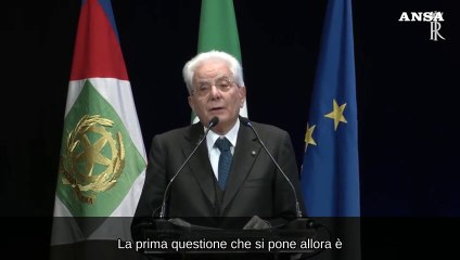 Mattarella:  "Intollerabile manipolare informazioni per fake news"