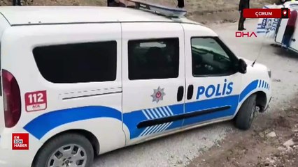 Çorum'da kaçan ehliyetsiz sürücüyü takip eden polis aracı takla attı