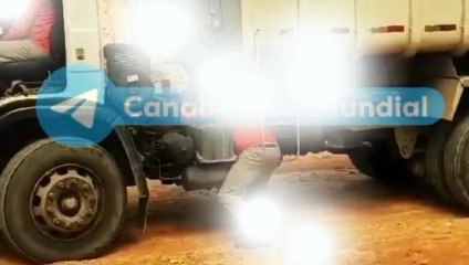 Hombre muere quedar aprisionada su cabeza volqueta