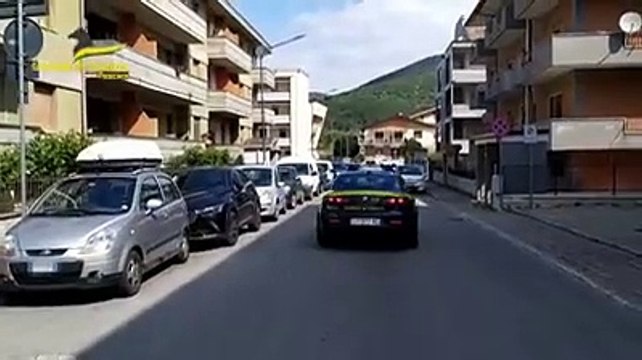 Favori e soldi negli appalti pubblici, le indagini della Finanza a Picciano e Pescosansonesco