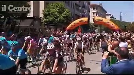 Il Giro parte da Pescara e saluta l'Abruzzo: guarda la giornata di festa