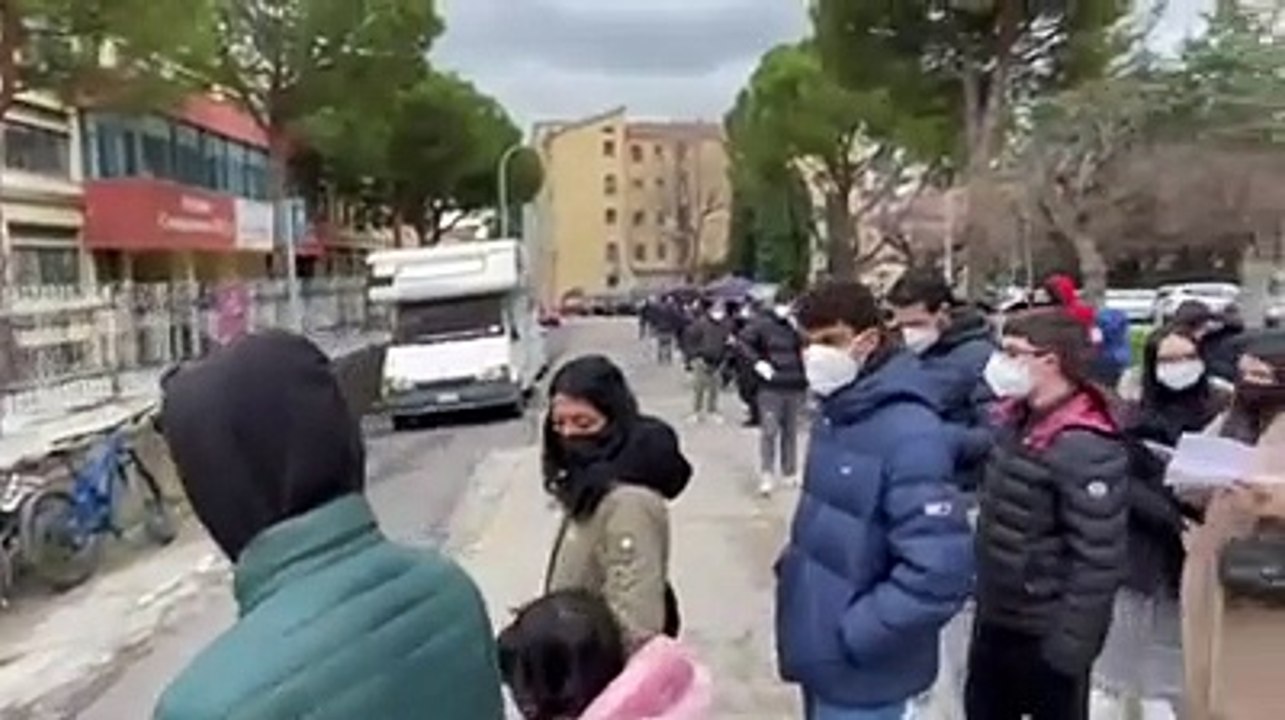 Teramo, tamponi all'istituto comprensivo "Savini-San Giuseppe-San Giorgio"