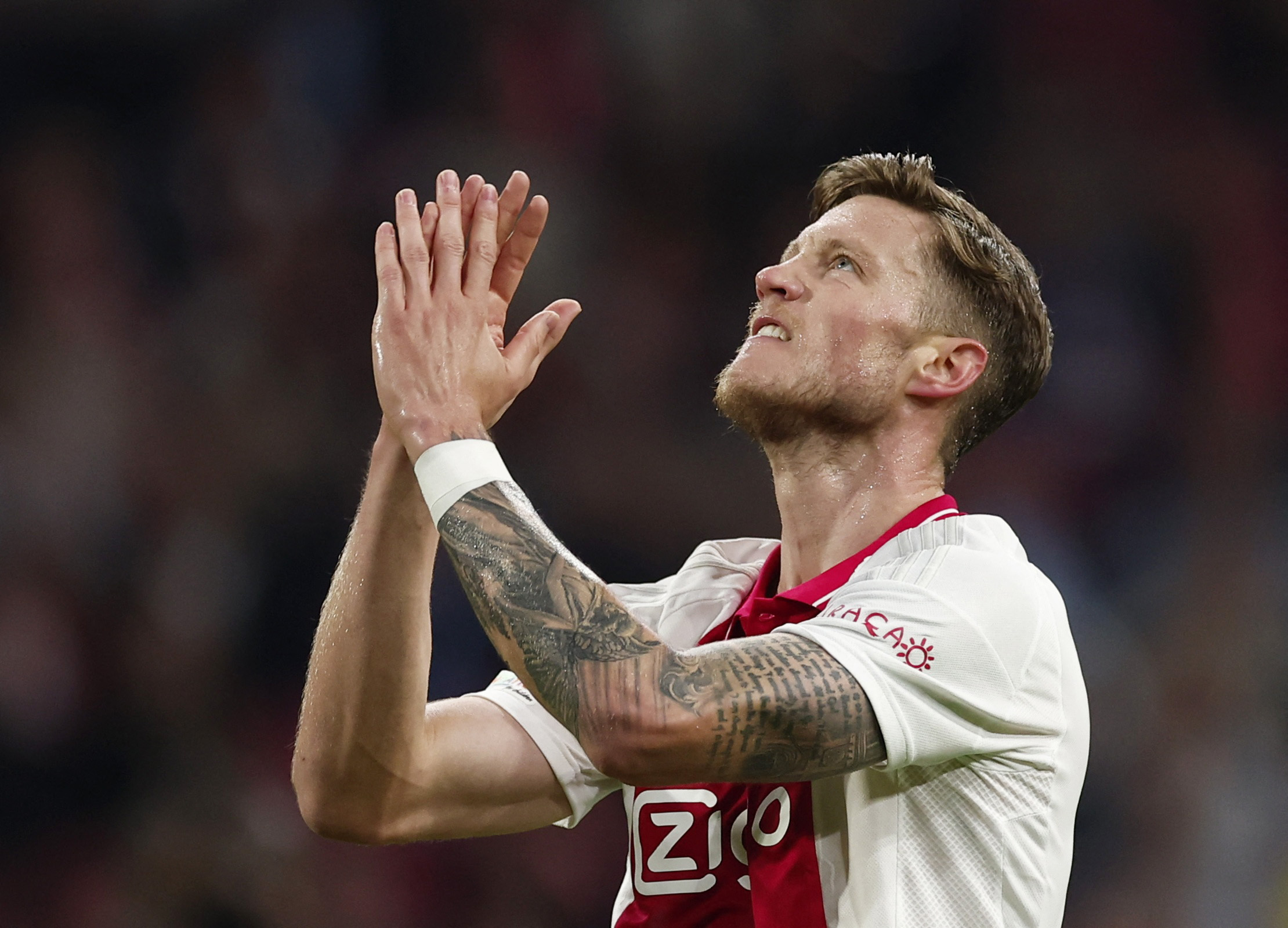 9e j. - Weghorst sauve l’Ajax