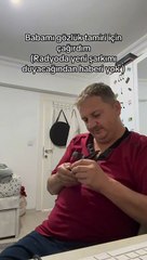 Evladının şarkısını radyoda duyunca ağzı kulaklarına varan baba 