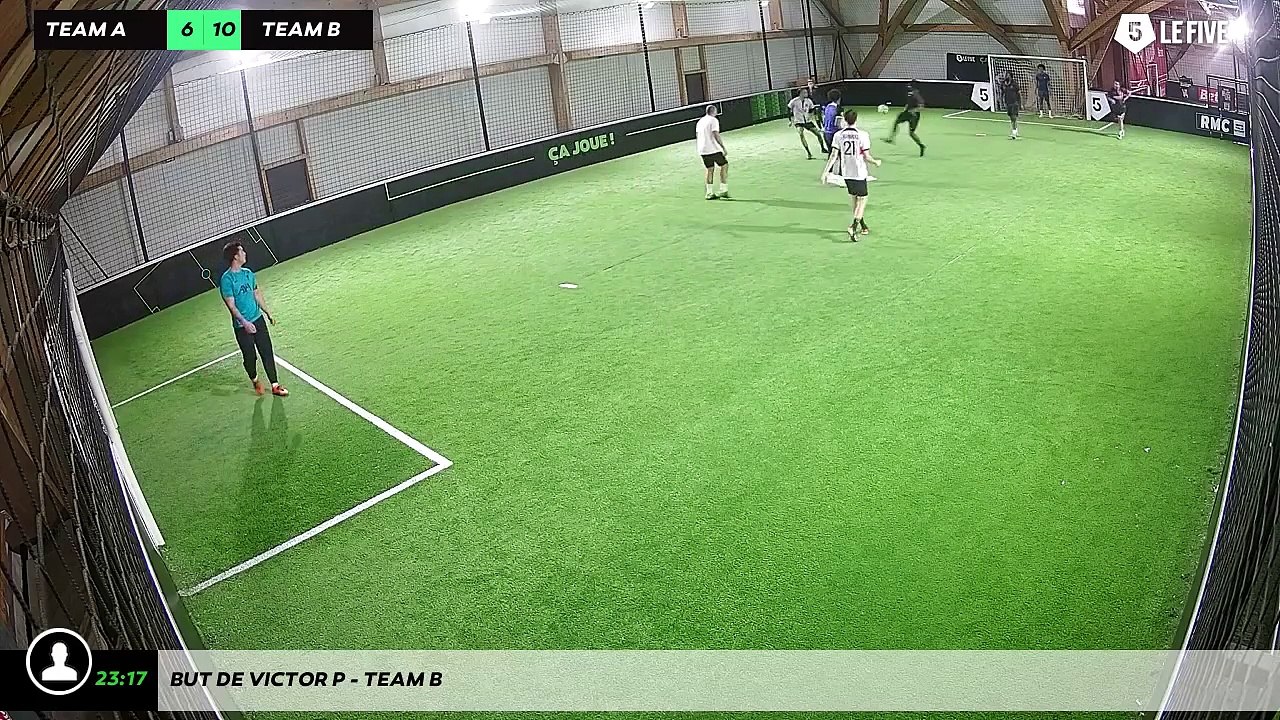 But de Victor P - Team B