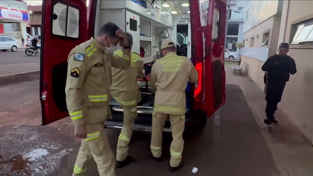 Motociclista fica ferido após colisão com carro na Avenida das Pombas