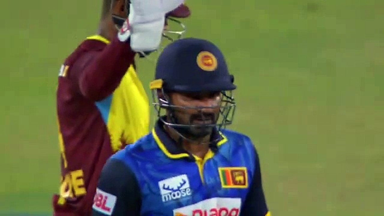 Kusal Perera pest bat