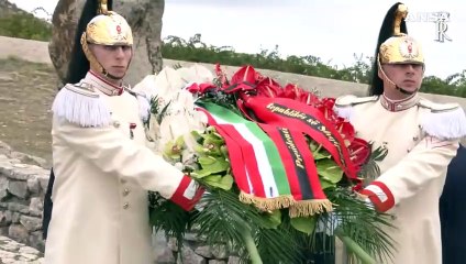 Mattarella e Begaj depongono una corona di fiori a Portella della Ginestra
