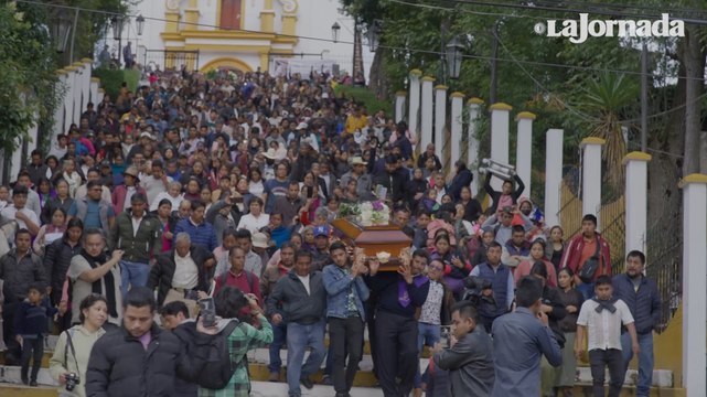 Dan el último adiós al padre Marcelo Pérez