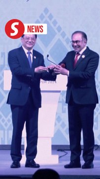 Malaysia to leverage Asean chairmanship to resolve South China Sea issues