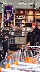 شمس الاسطورة تثير الجدل بخلعها للحجاب باخر ظهور