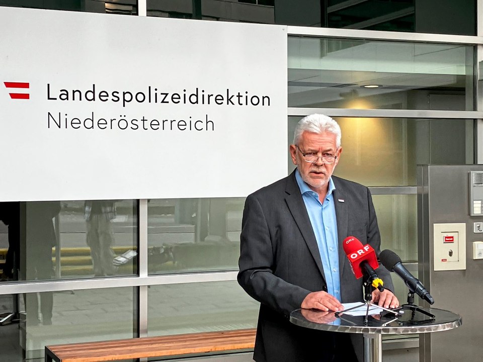 Frau in NÖ getötet: Männliche Leiche in Kellerstollen entdeckt