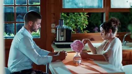 14. Estado Civil: Complicado (Iliski Durumu: Karisik), en español