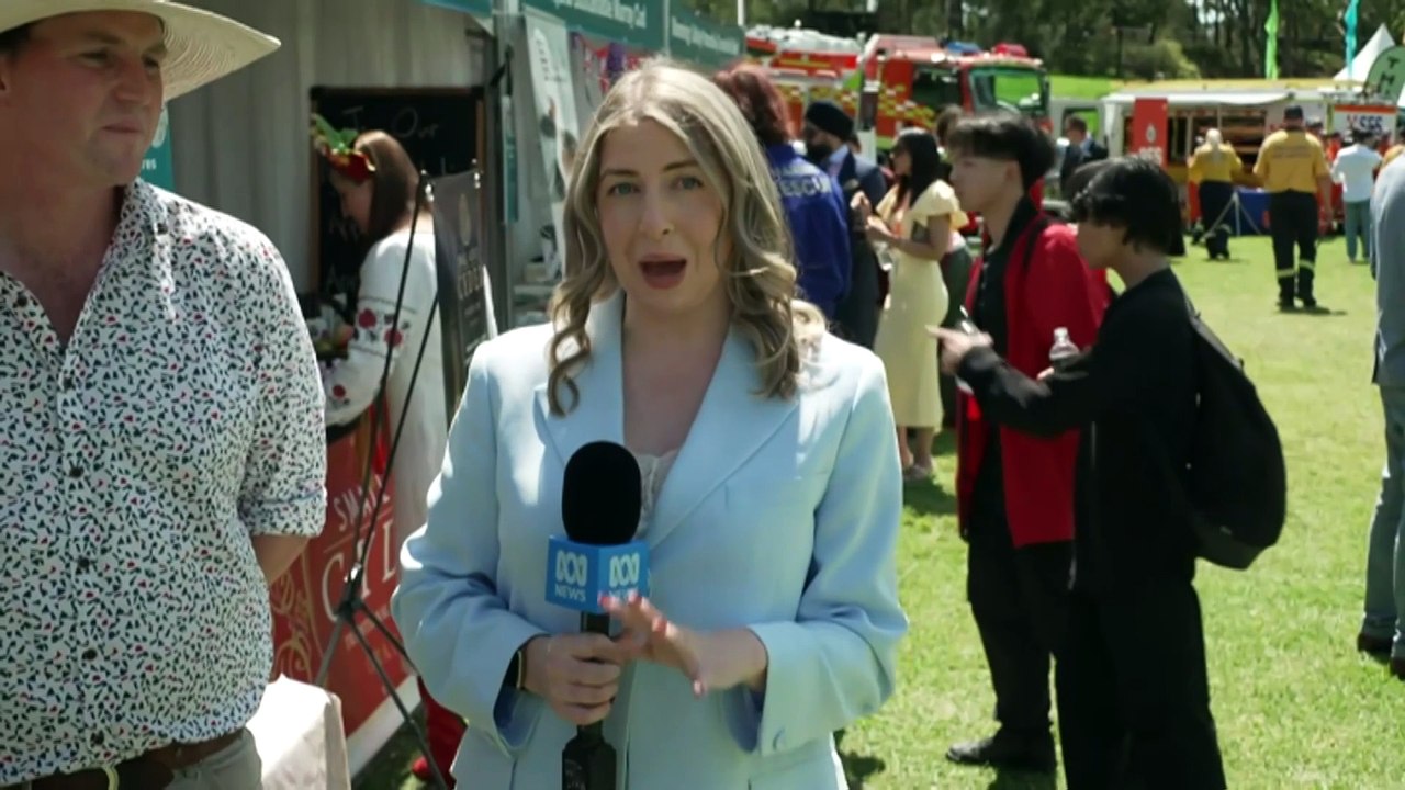 The royals ended their tour of Sydney today with a barbecue in Parramatta Park, where eager fans managed to meet and greet the new King and Queen