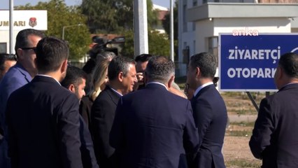 Özgür Özel'den, Selahattin Demirtaş'a ziyaret