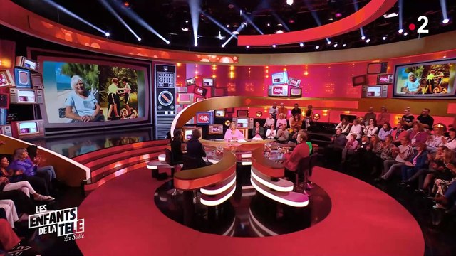 La journaliste Aurélie Casse en larmes dans Les enfants de la télé sur France 2 après le message d’une proche : Ce n'était pas pour vous faire pleurer - Regardez