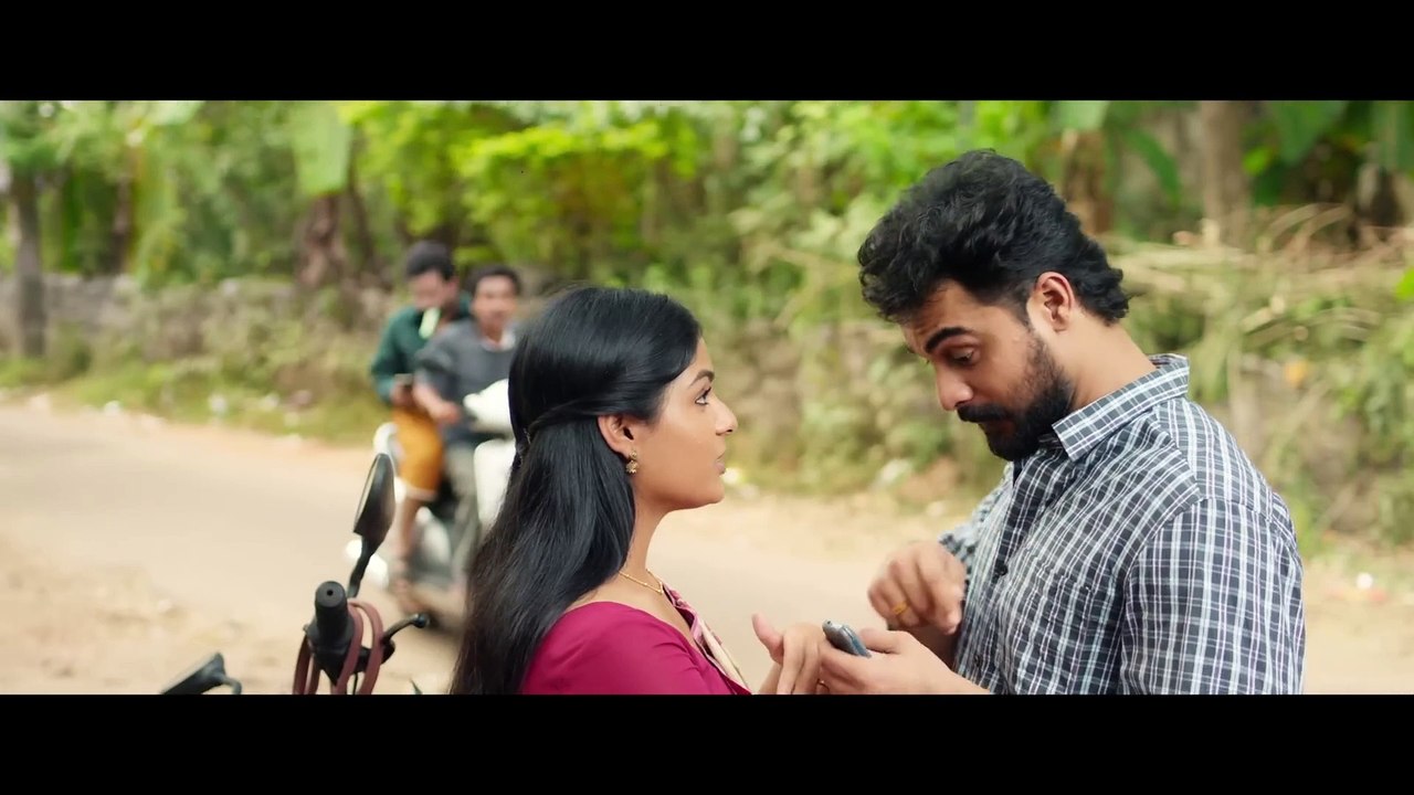 Theevandi _ Jeevamshamayi _ Video Song _ August Cinema _ Kailas Menon _ Shreya Ghoshal _ Harisankar