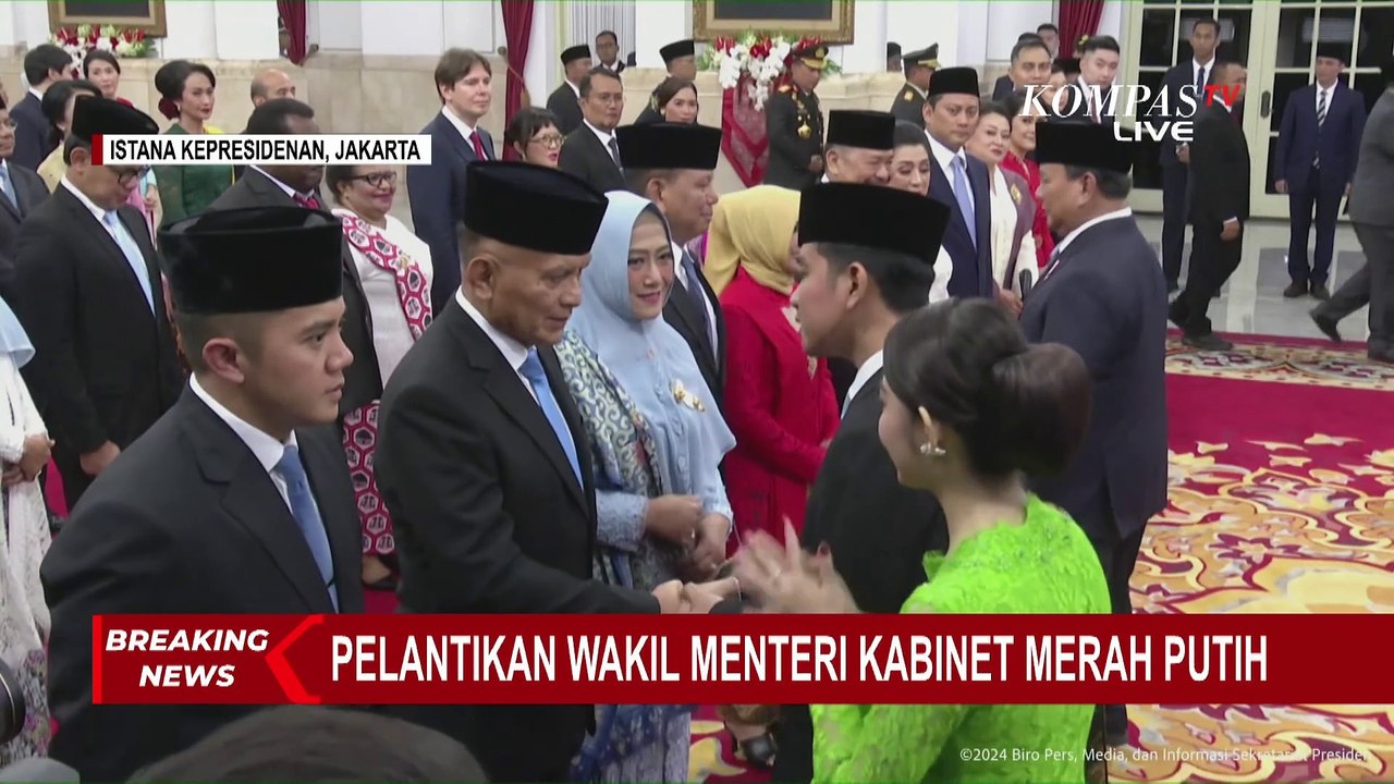 Presiden Prabowo dan Wapres Gibran Salami Para Wakil Menteri Usai Pelantikan