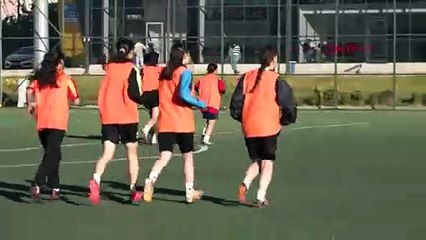 kadınlardan kurulu Vangücü, başarı için destek istedi