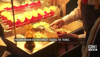 Trump'tan Harris'e gönderme: Önlük giydi, patates kızarttı