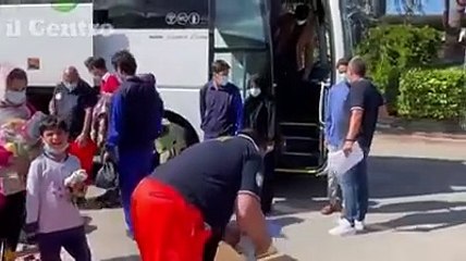 L'arrivo dei profughi afghani a Montorio al Vomano