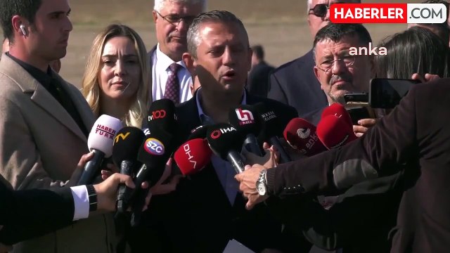 Fetullah Gülen'in Ölümü... Özgür Özel: Sadece Kurucusu Öldü, Örgüt Ortada Duruyor. Bu Sinsi Örgüte Karşı Herkes Tetikte Olmalıdır