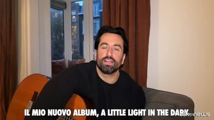 Il cantautore olandese racconta il nuovo disco A little light in the dark