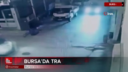 Bursa'da kamyonet ile otomobil çarpıştı