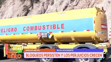 Octavo día de bloqueo en Cochabamba, conductores denuncian un fallecido en Parotani