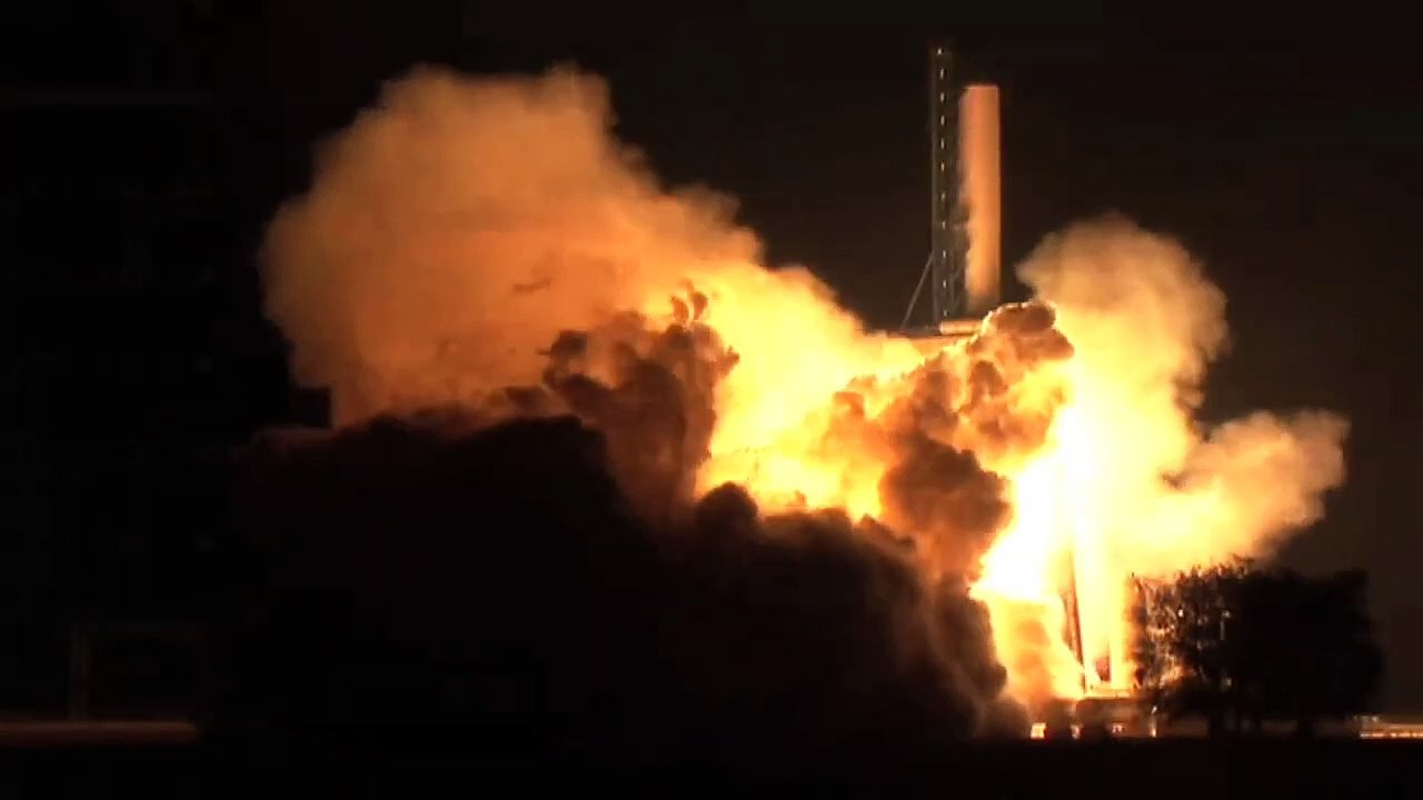 SpaceX Testing - Falcon 9 Engine Test