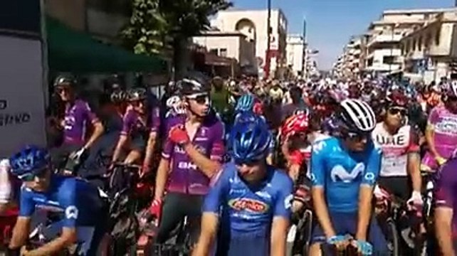 Il minuto di silenzio al Trofeo Matteotti in ricordo del ciclista Taborre