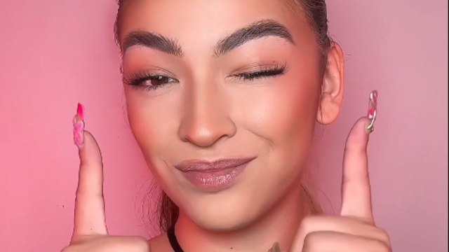 Makeup artist teaches three easy Halloween looks using eyeshadow and eyeliner