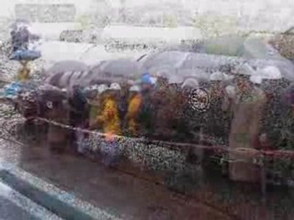 Implosion d'un wagon citerne impressionnant