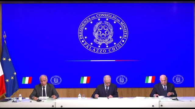 Migranti, Piantedosi: lista Paesi sicuri, no a ondivaga interpretazione