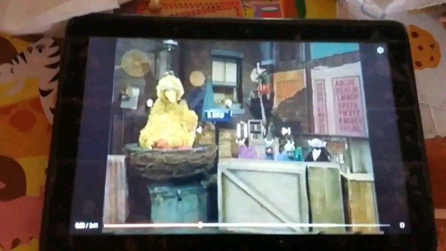 Closing to Sesame Street: Learning About Numbers VHS 1986 (1992 Case)