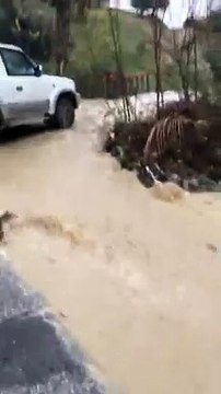 Allagamenti a Bellante, salvata donna bloccata con l'auto nel sottopasso