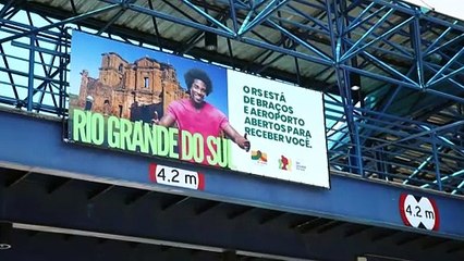 Aeroporto Salgado Filho reabre no RS