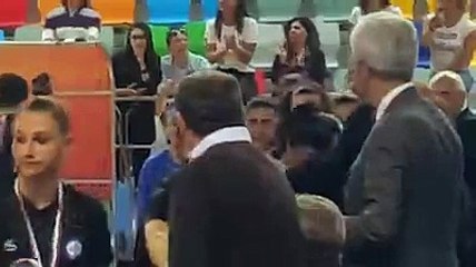 Fate largo, passano le ragazze abruzzesi campionesse di Calcio a 5