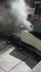 Herido un hombre tras un incendio en la calle Doctor Víctor Sanz