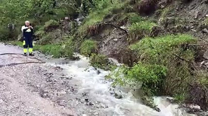 Il torrente trasformato in fiume fa paura a Torricella Sicura