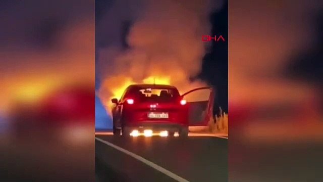 İstanbul- Sarıyer'de otomobil alev alev yandı