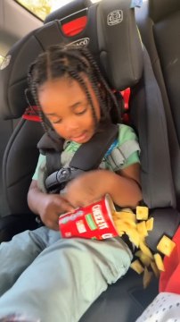 Little Boy Drops Snacks Over Car Seat When Mom Told Him Not to Make Mess