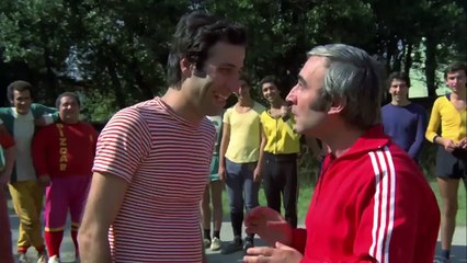 Hababam Sınıfı Uyanıyor - FULL HD