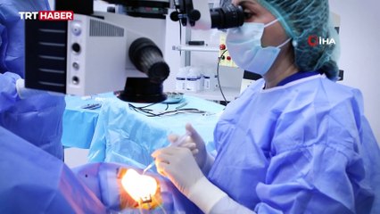 Eşya tamiri yaparken gözüne japon yapıştırıcısı kaçtı, hastanelik oldu