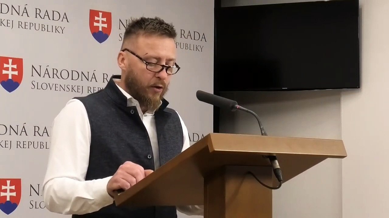 ZÁZNAM: Kotlár trvá na obsahu svojej správy k pandémii, žiada vládu o jej prerokovanie