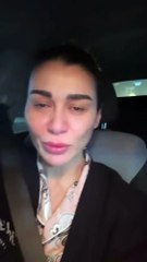 نادين الراسي تهرب من القصف بملابس النوم