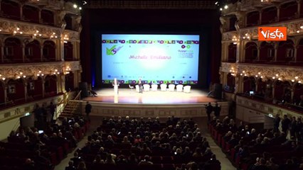 Emiliano a Festival Regioni: Abbiamo montagne da scalare, dialogo aperto. Da noi mai parola no