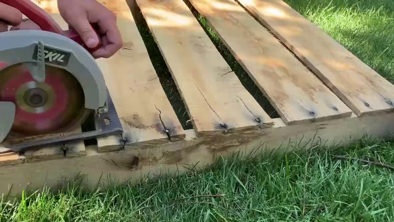 Basic Guitar Construction From Single Wood Pallet