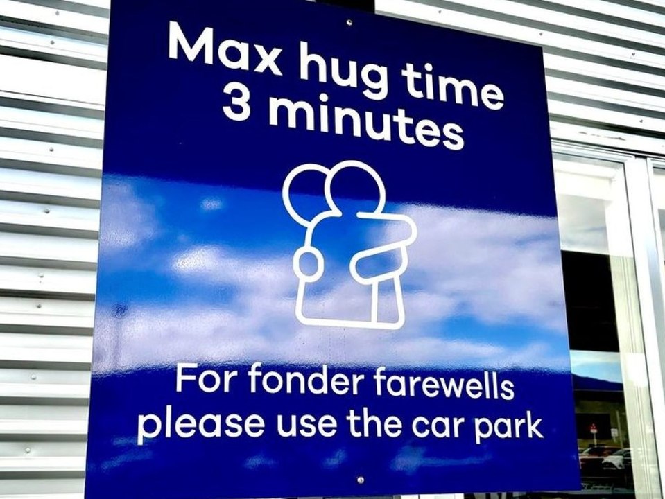 Abschied mit Zeitdruck: Dieses Verbotsschild aus Neuseeland geht viral