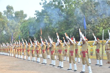 देश में एक साल में 216 पुलिसकर्मी शहीद, रक्तदान कर दी श्रद्धांजलि